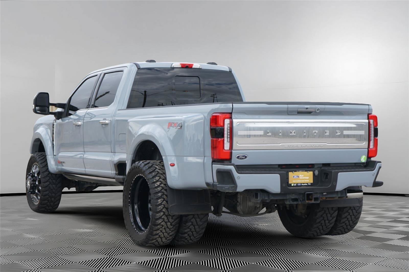 Used 2024 Ford F450 Limited w/ FX4 Off-Road Package AWD/4WD image 6