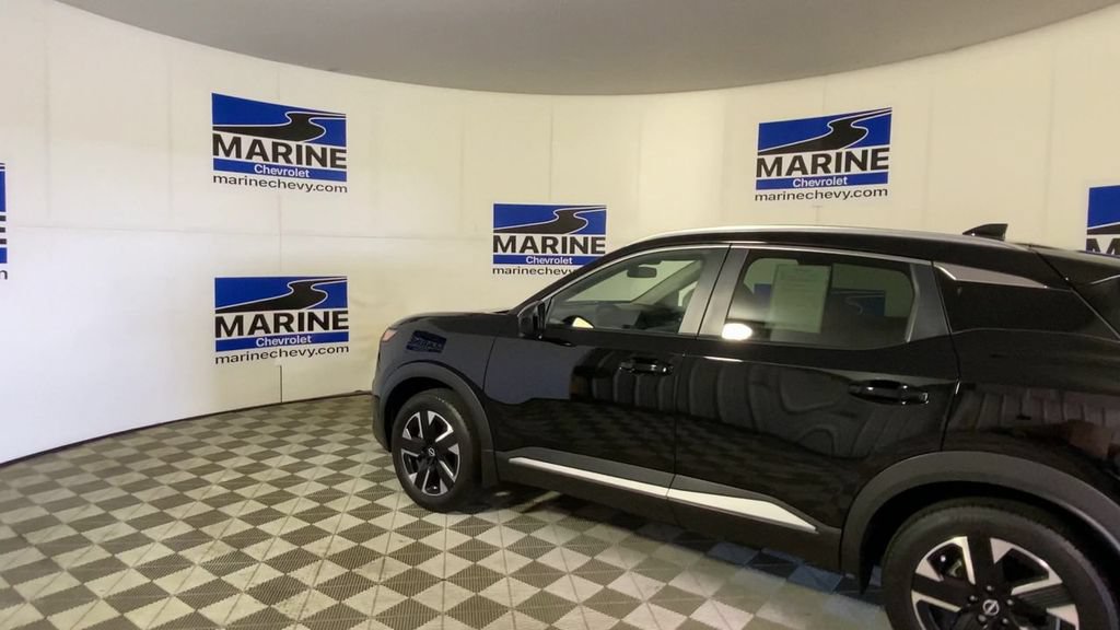 Used 2025 Nissan Kicks SV w/ SV Premium Package AWD/4WD image 8