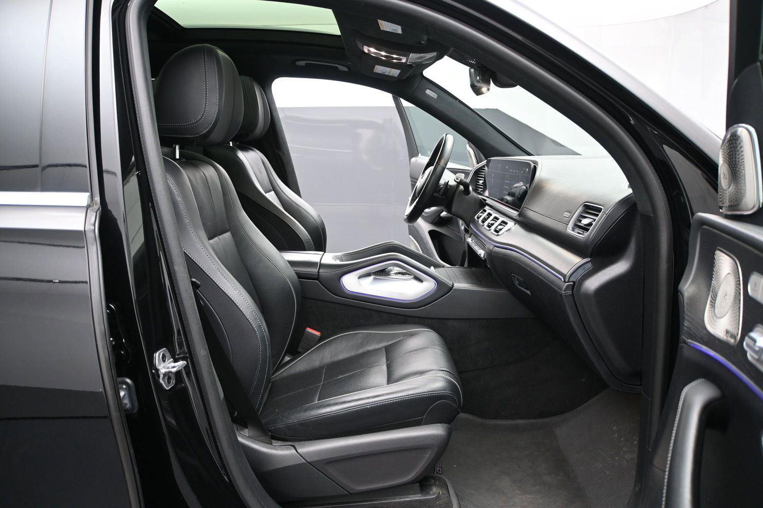Used 2021 Mercedes-Benz GLS 580 4MATIC image 17