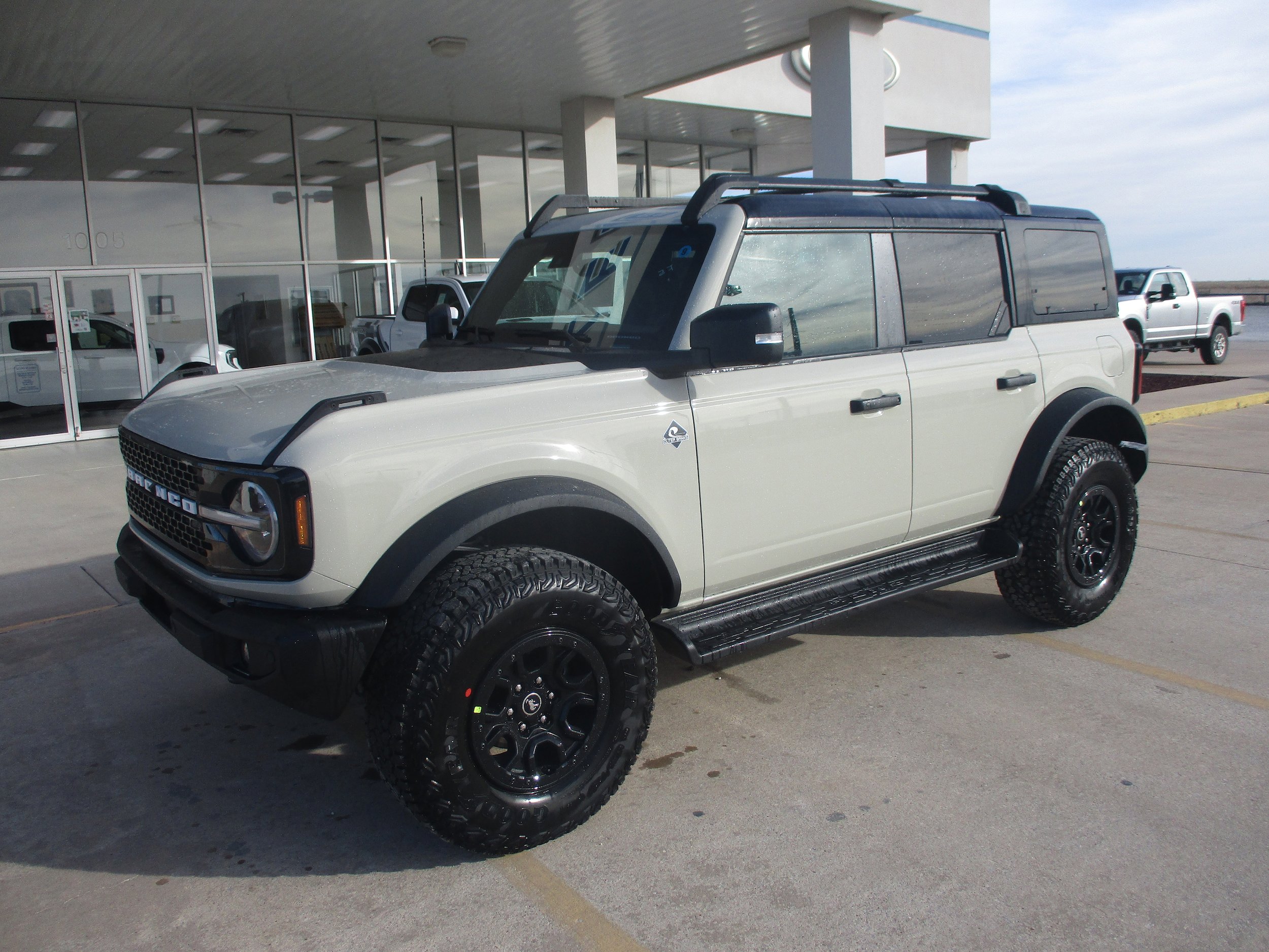 New 2025 Ford Bronco Outer Banks w/ Sasquatch Package image 9