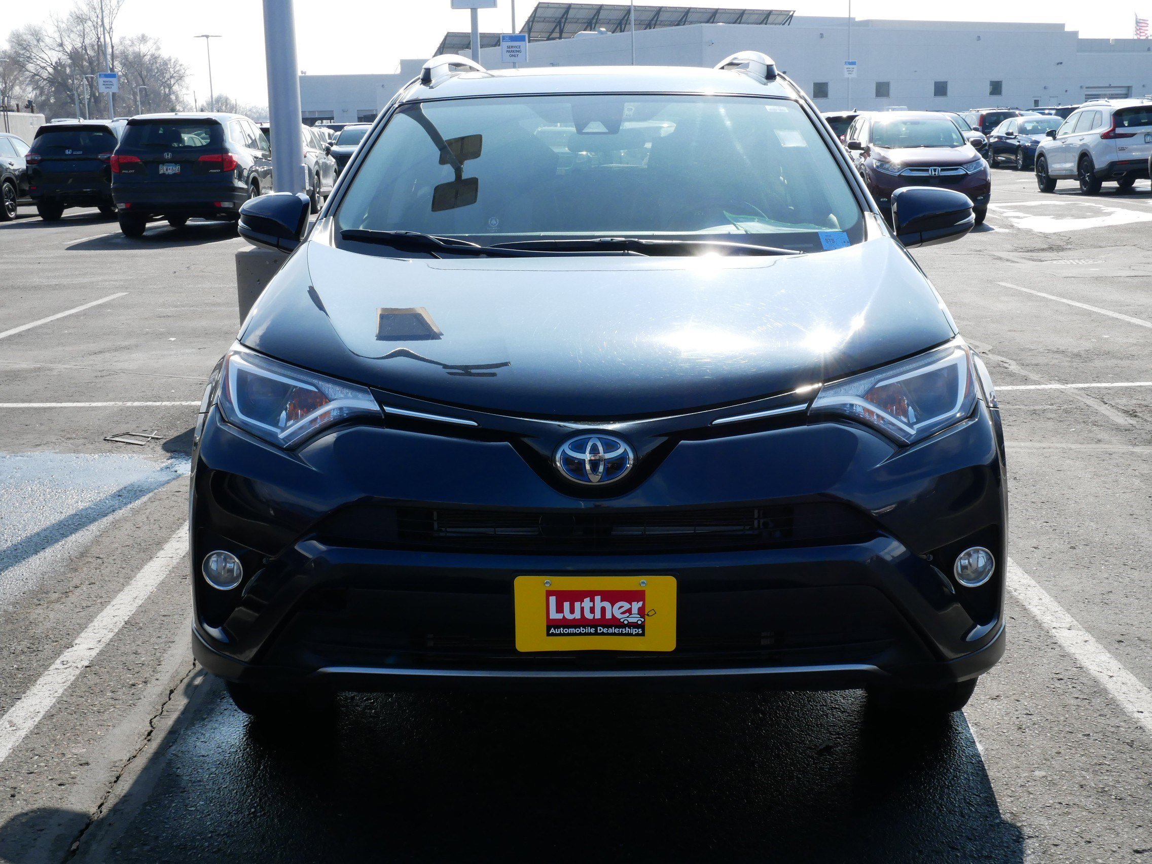 Used 2018 Toyota RAV4 XLE w/ Carpet Mat Package image 2