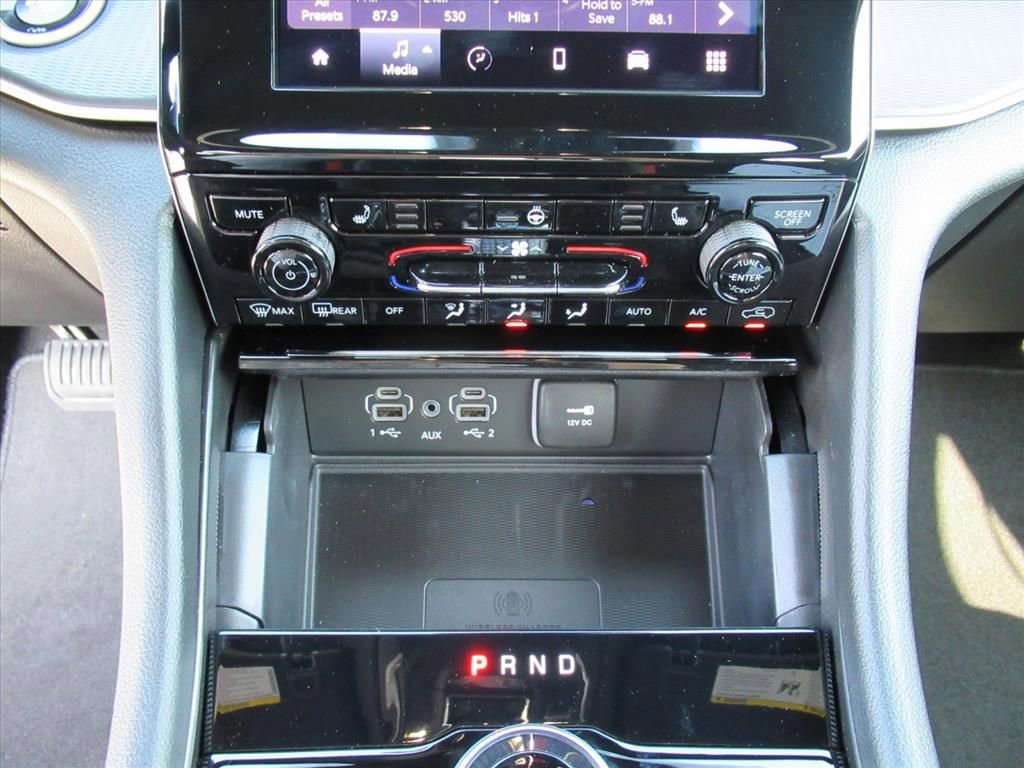 New 2025 Jeep Grand Cherokee L Laredo w/ Luxury Tech Group I image 24