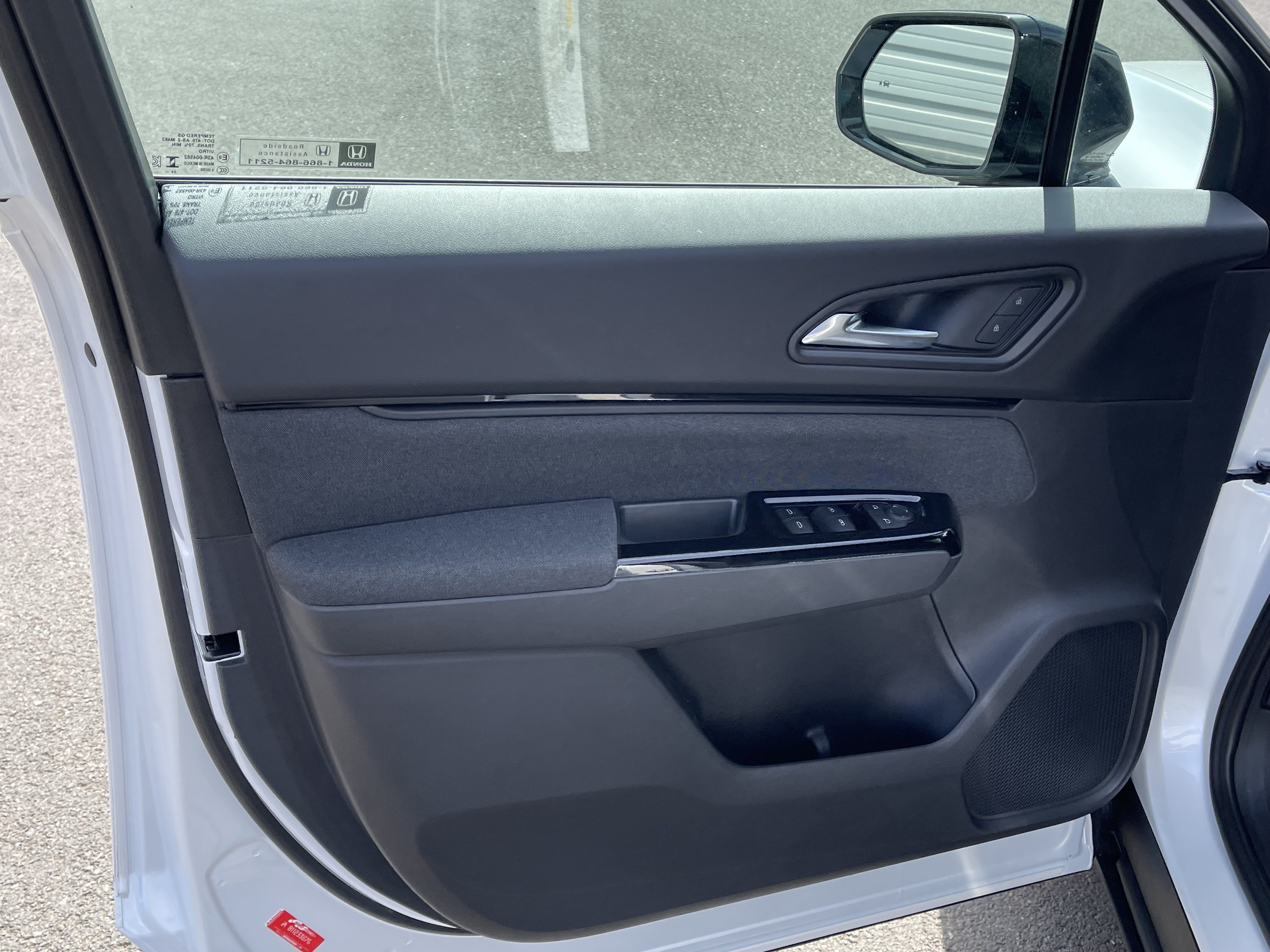 Used 2024 Honda Prologue EX image 16