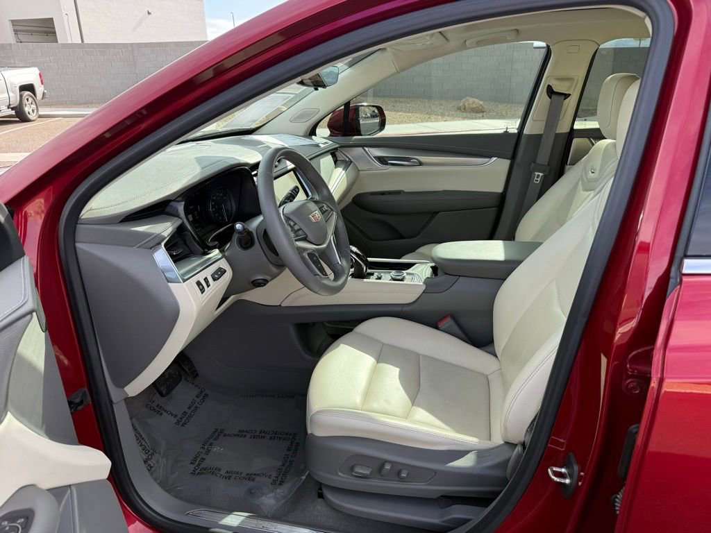 Used 2021 Cadillac XT5 Premium Luxury image 11