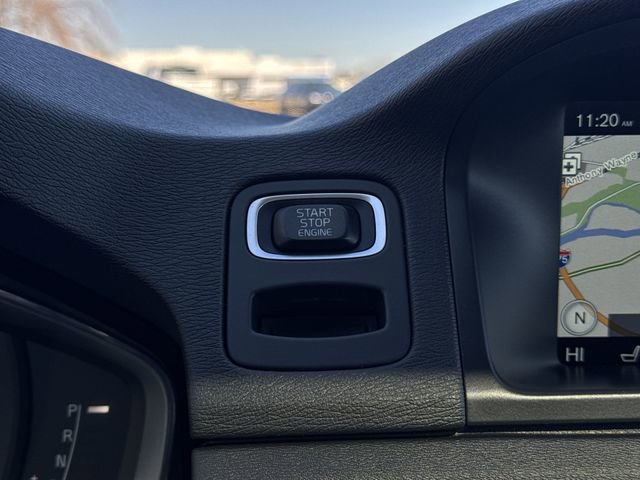 Used 2016 Volvo XC70 T5 Platinum w/ Climate Package image 17