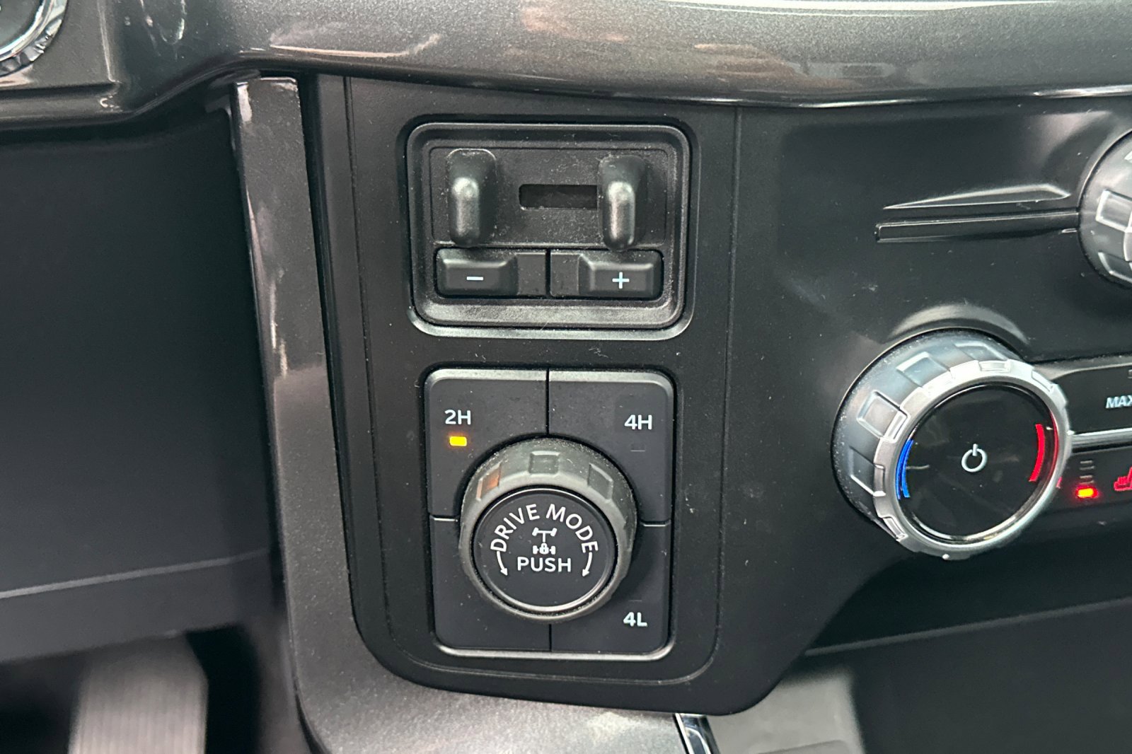 Used 2023 Ford F150 XLT w/ Equipment Group 302A High image 28