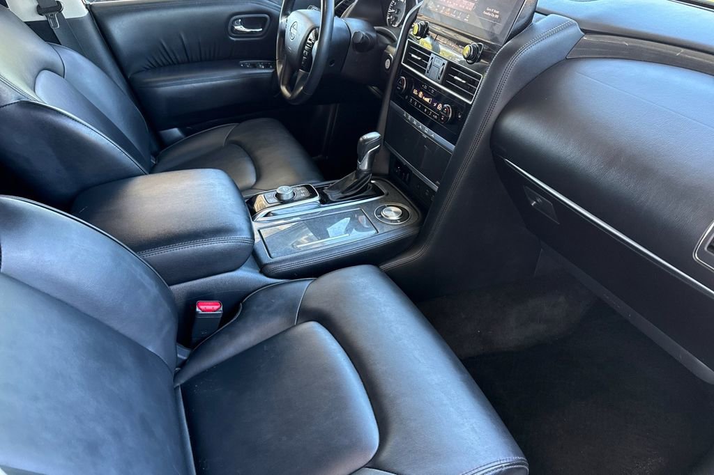 Used 2022 Nissan Armada SV image 24