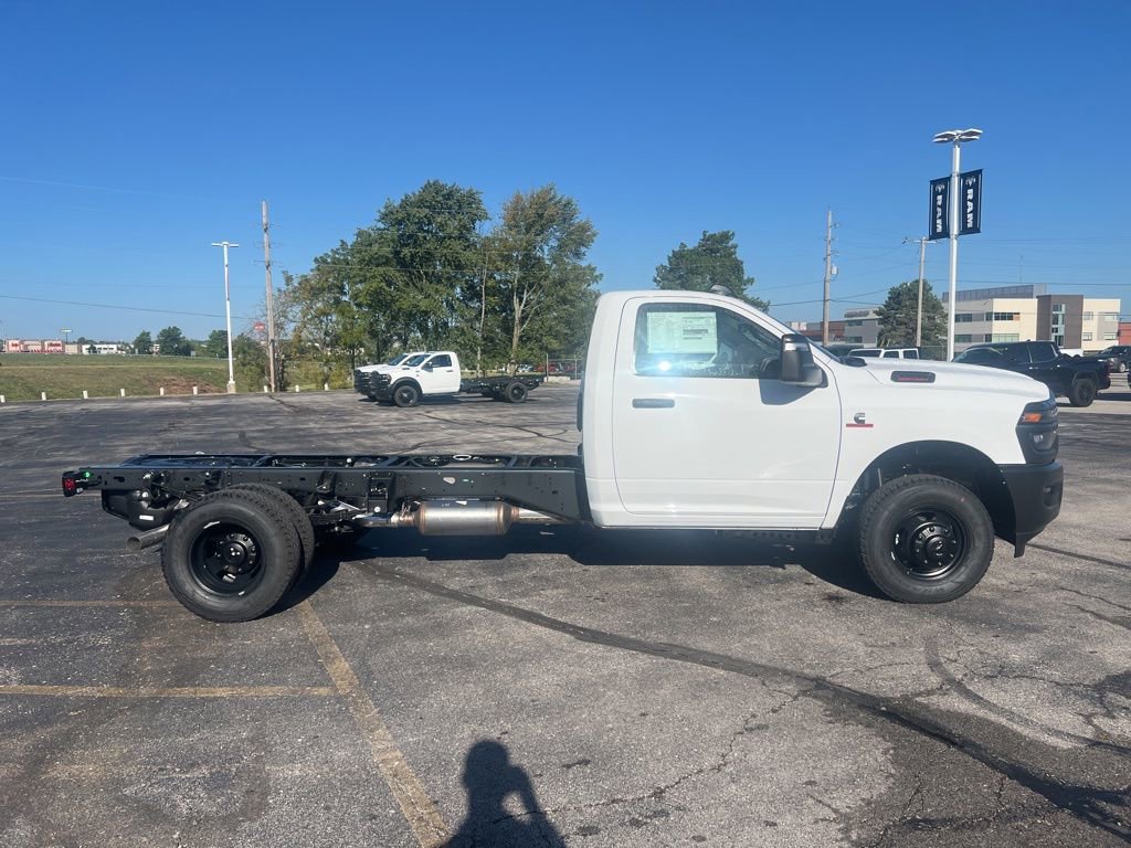 New 2026 RAM 3500 Tradesman image 2