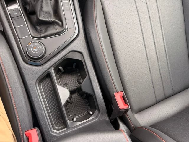 Certified 2024 Volkswagen Tiguan Wolfsburg Edition AWD/4WD image 27
