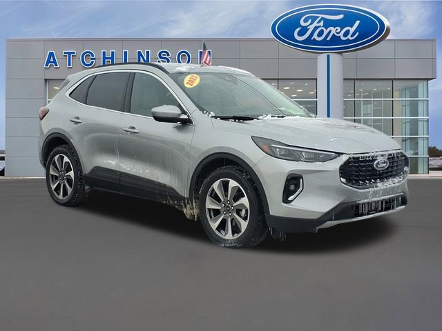 Certified 2023 Ford Escape Platinum image 3
