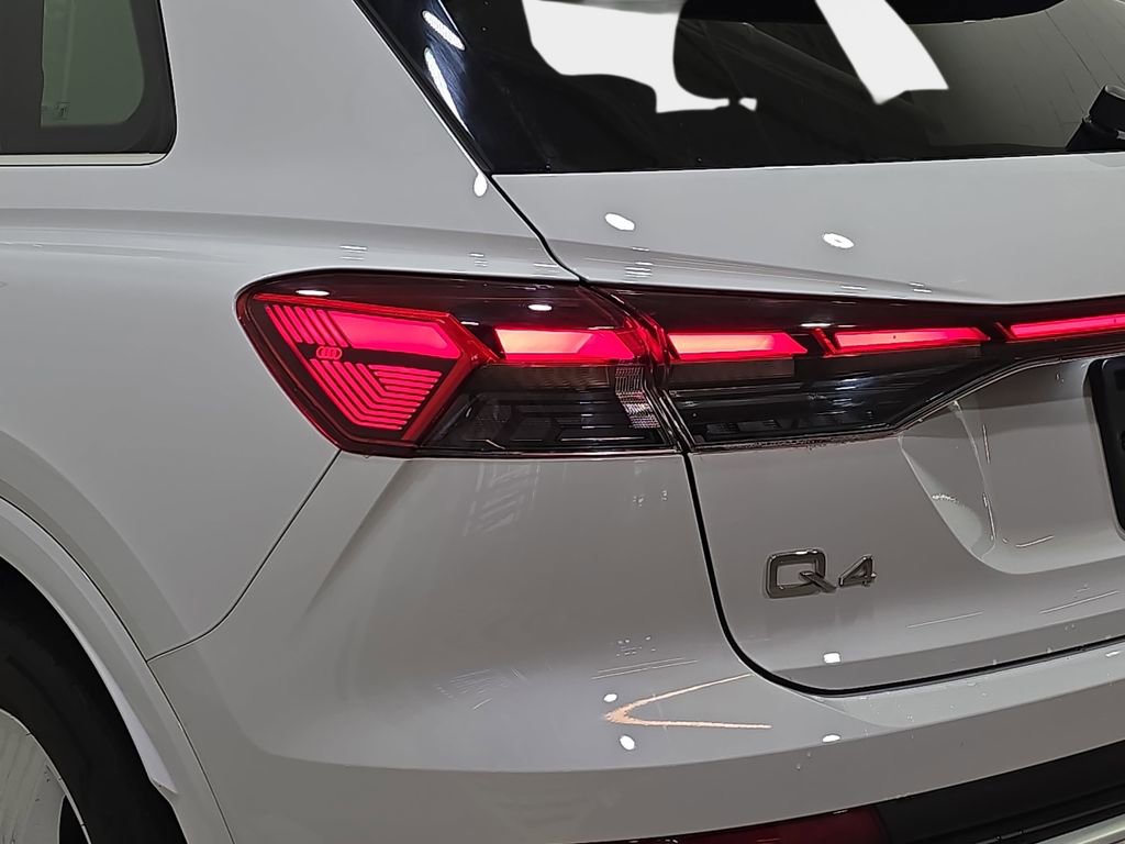 Used 2024 Audi Q4 e-tron Premium w/ Convenience Package image 34