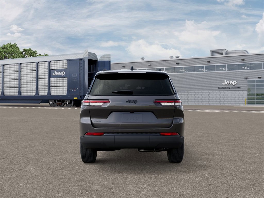 New 2025 Jeep Grand Cherokee L Altitude image 7