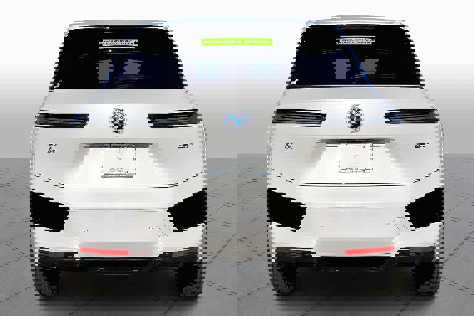 New 2025 BMW iX xDrive50 w/ Premium Package image 4