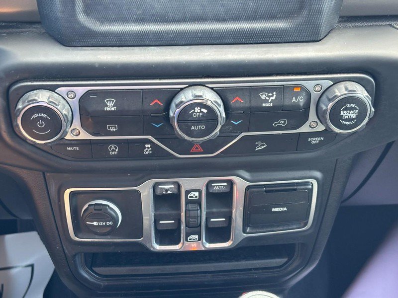 Used 2018 Jeep Wrangler Unlimited Sport S AWD/4WD image 24