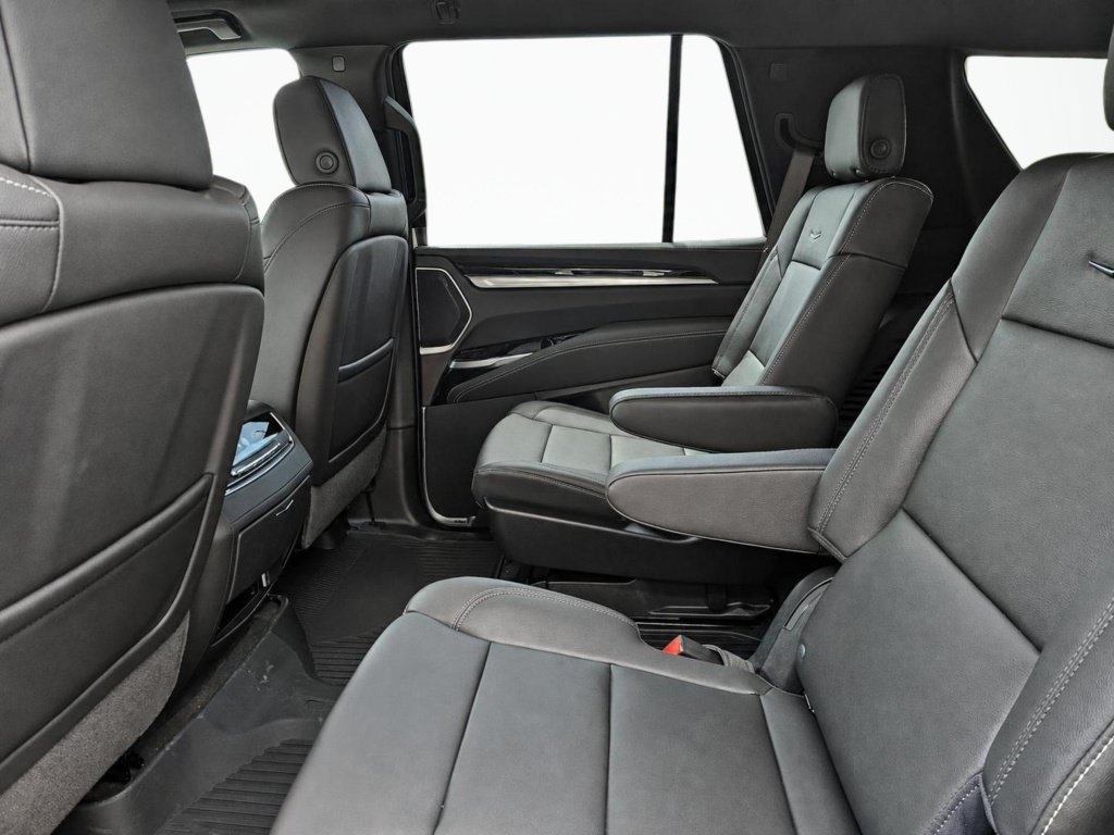 New 2026 Cadillac Escalade 4WD w/ LPO, Floor Liner Package image 18