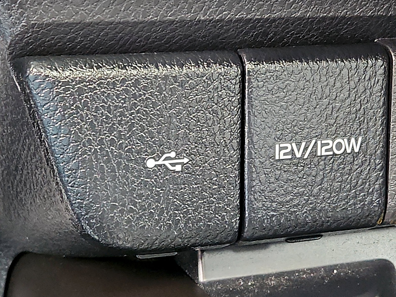 Used 2022 Toyota Camry XSE w/ Navigation Package image 24