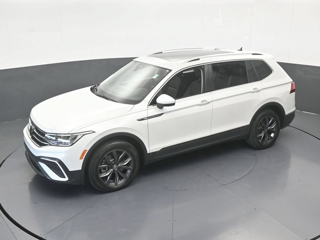 Used 2023 Volkswagen Tiguan SE FWD image 48