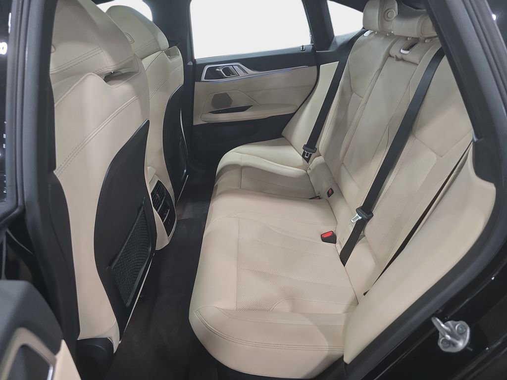 Used 2023 BMW i4 eDrive35 w/ Premium Package image 12