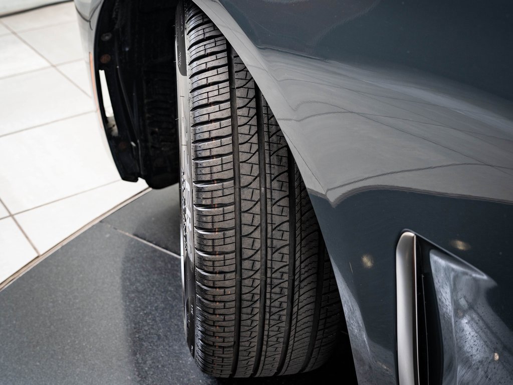 Used 2022 BMW M760i xDrive w/ Luxury Rear Seating Package image 37