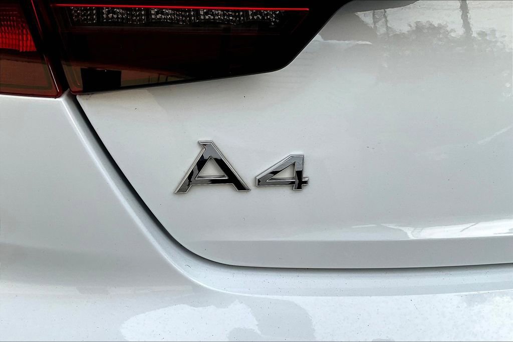 Used 2023 Audi A4 2.0T Premium w/ Convenience Package image 23