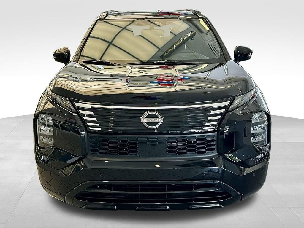 New 2026 Nissan Rogue Platinum AWD/4WD image 2