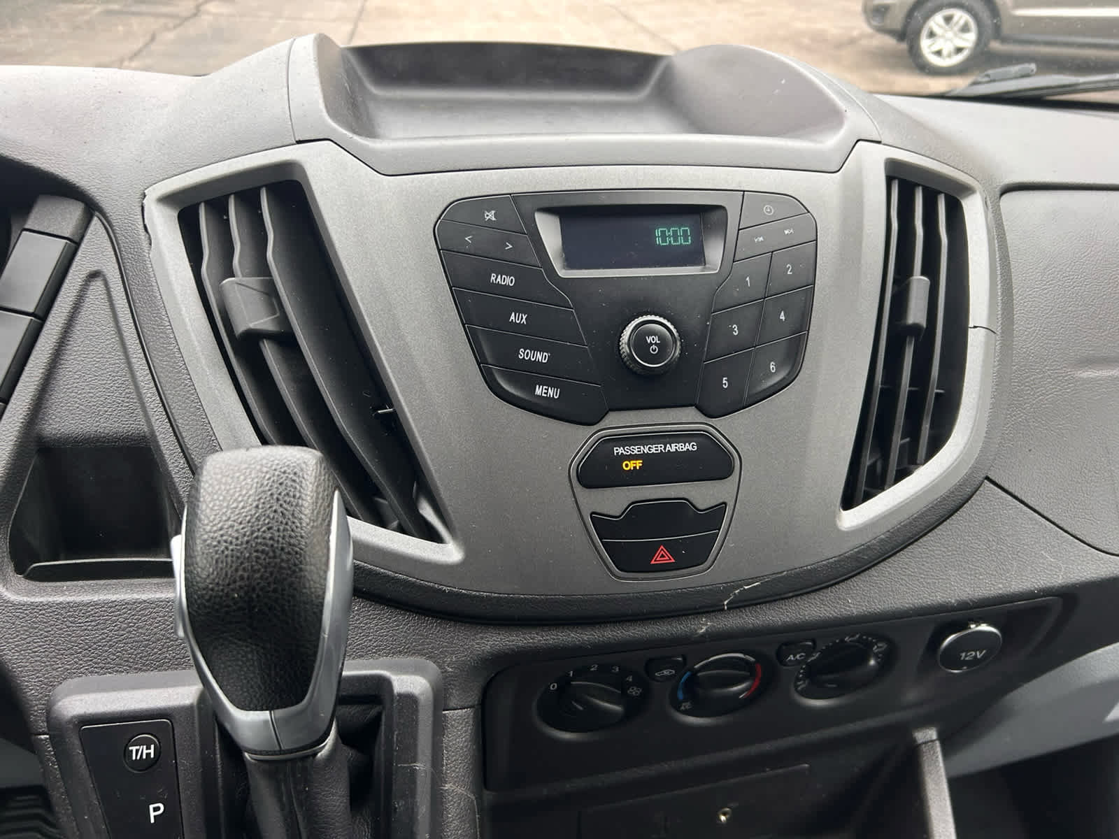 Used 2015 Ford Transit 250 130 Low Roof image 17