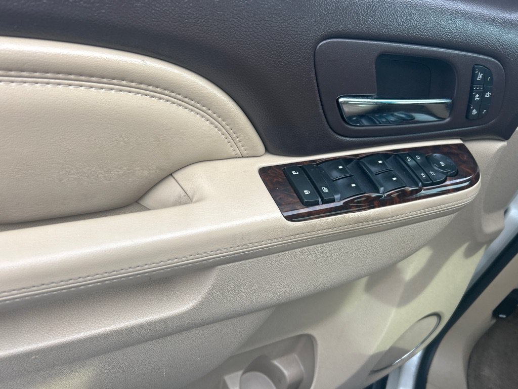 Used 2014 GMC Yukon Denali AWD/4WD image 11