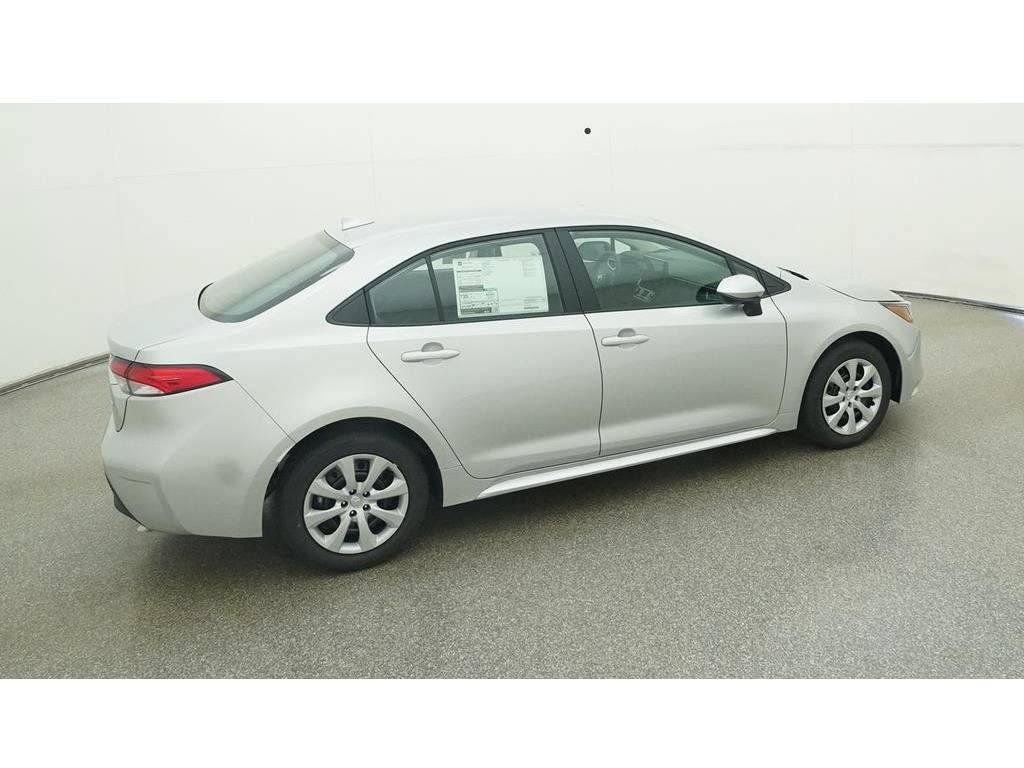Used 2024 Toyota Corolla LE FWD image 12