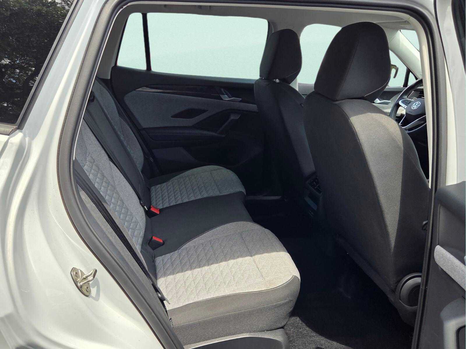 Used 2026 Volkswagen Tiguan S FWD image 16