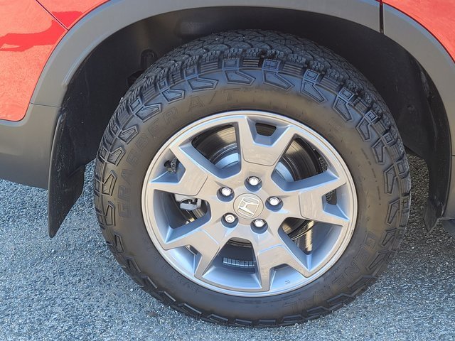 Certified 2025 Honda Passport TrailSport image 36