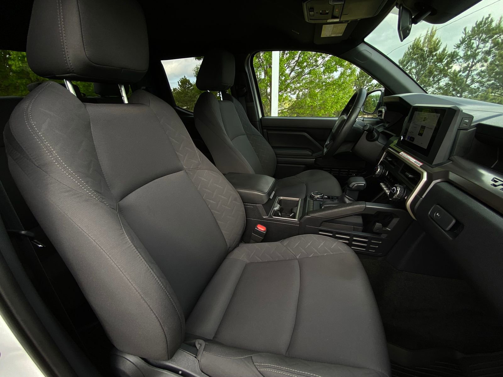 Used 2025 Toyota Tacoma SR5 image 15