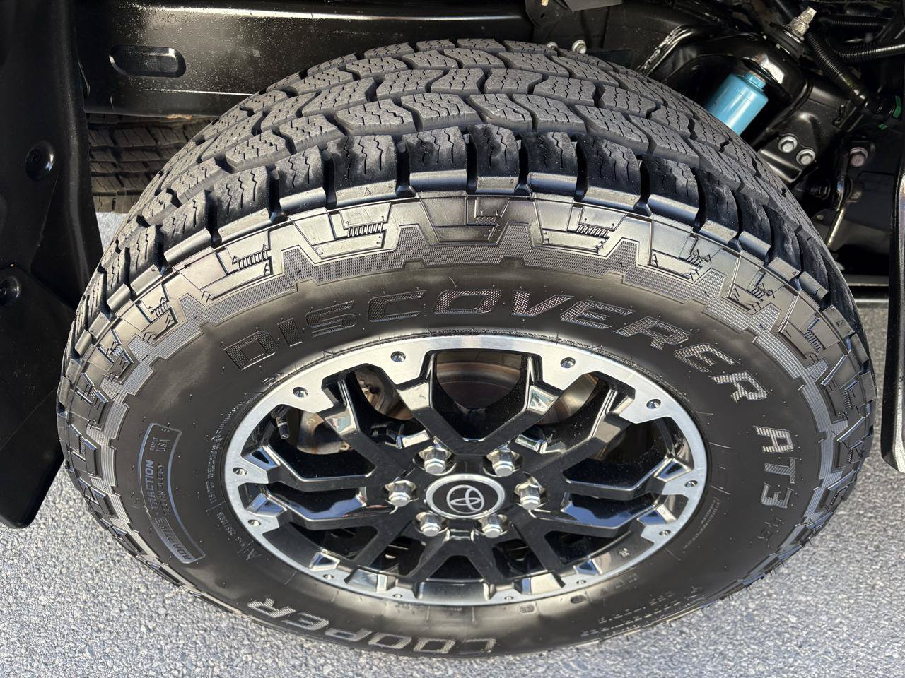 Used 2024 Toyota Tundra SR5 w/ TRD Off-Road Package AWD/4WD image 11