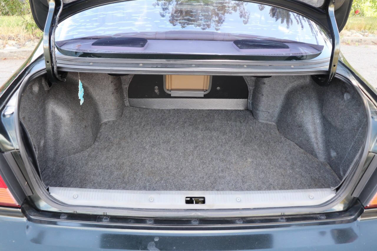 Used 1997 Nissan Maxima GXE FWD image 35