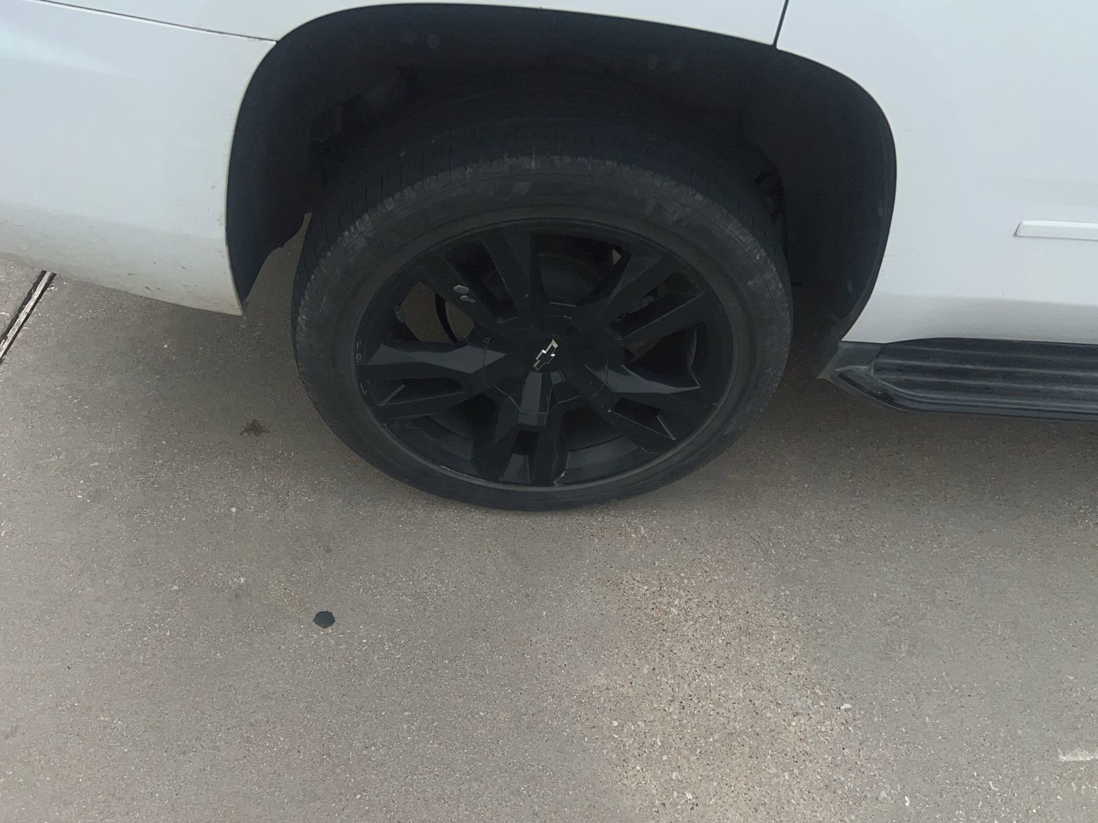 Used 2018 Chevrolet Tahoe Premier AWD/4WD image 16