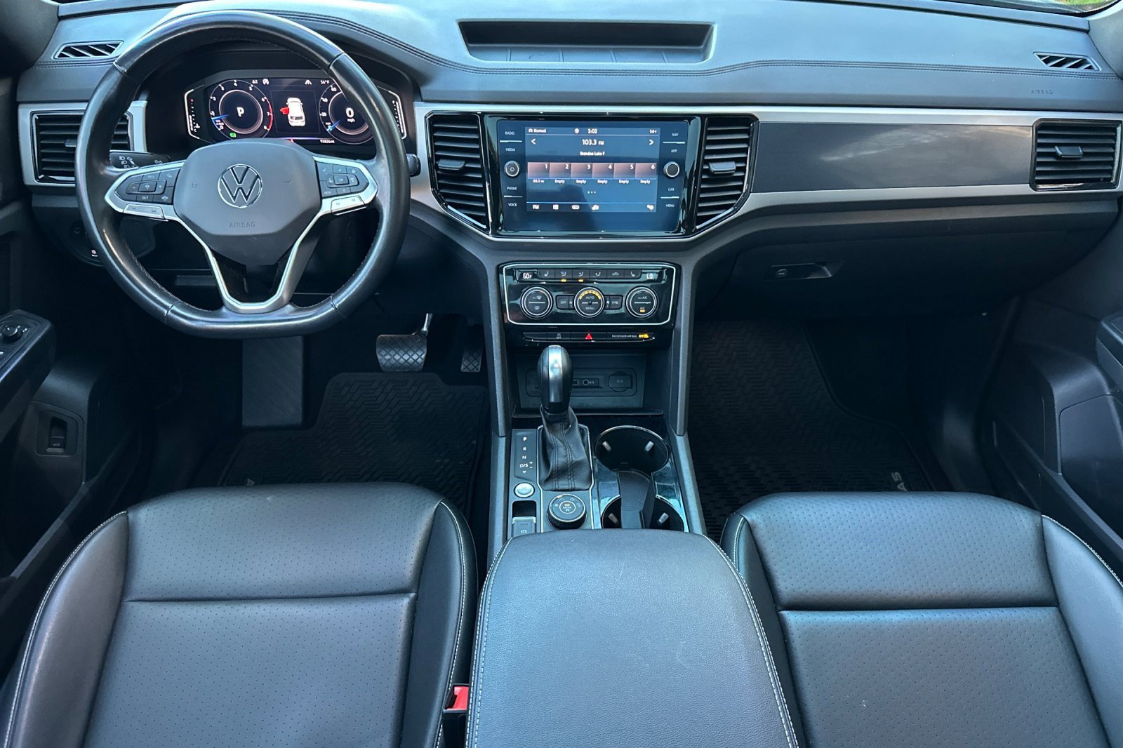 Used 2020 Volkswagen Atlas Cross Sport SEL image 10