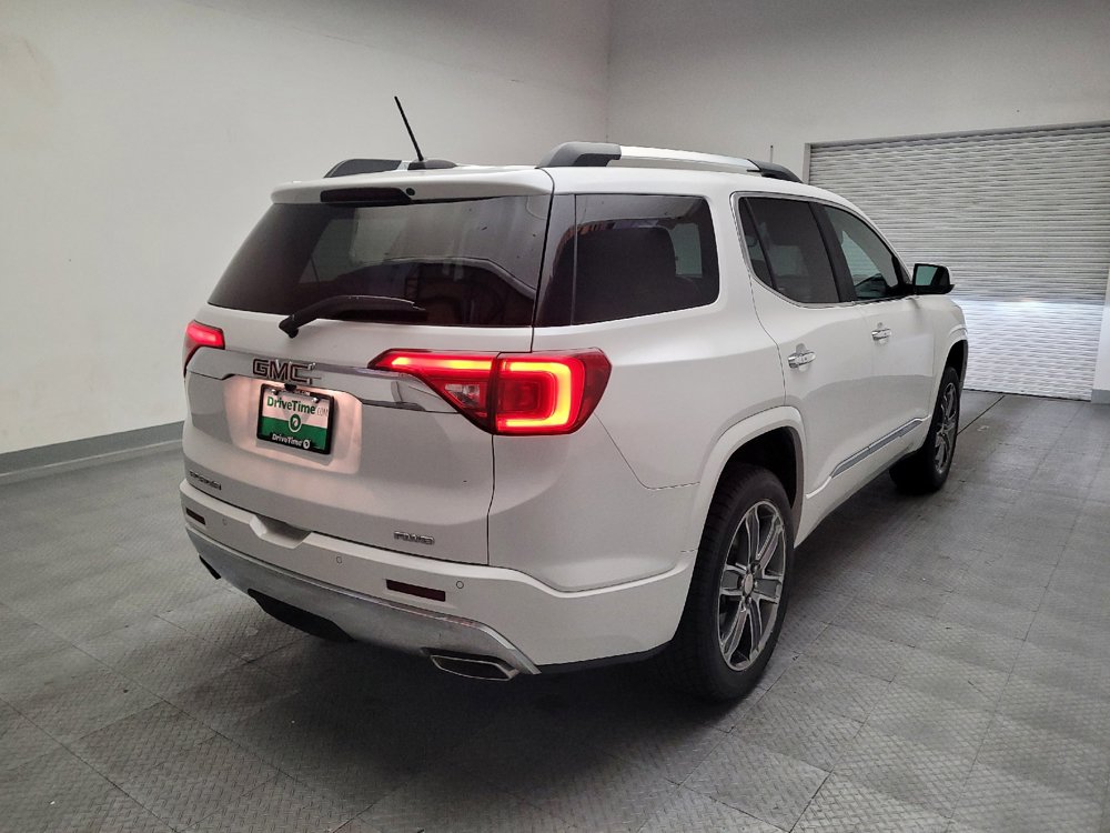 Used 2017 GMC Acadia Denali w/ Technology Package AWD/4WD image 9