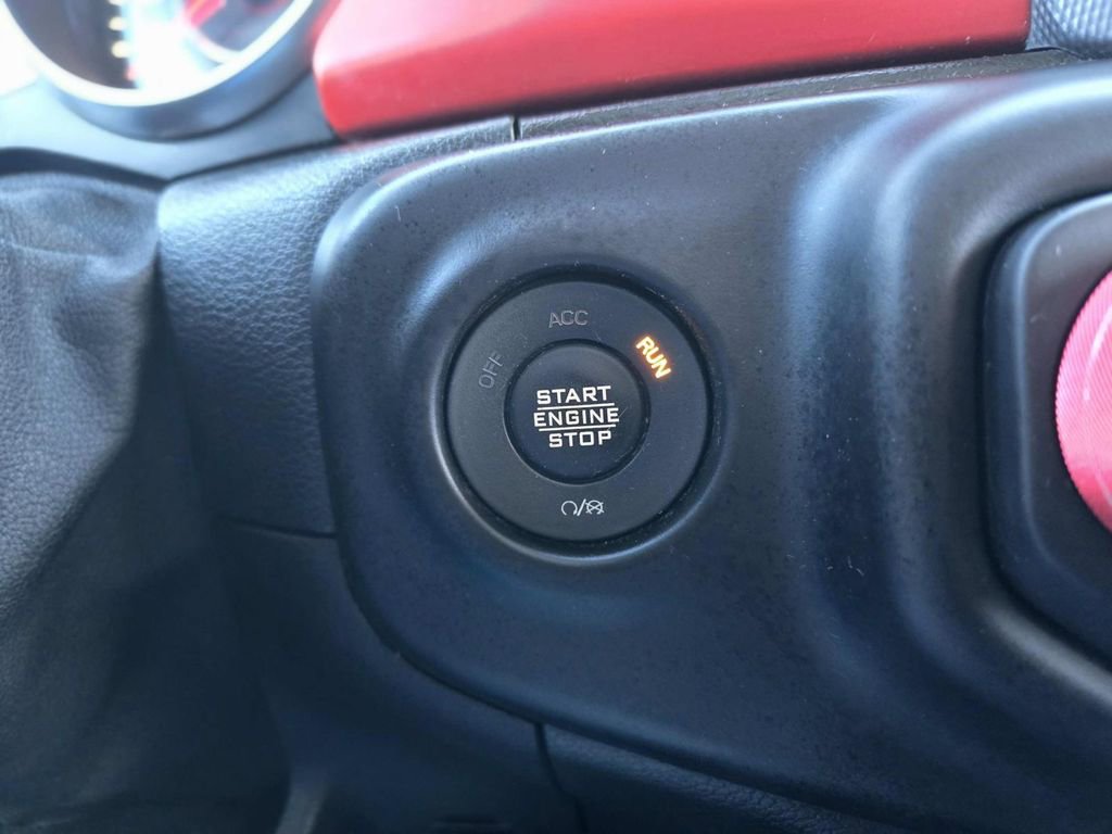 Used 2021 Jeep Wrangler Unlimited Rubicon image 39