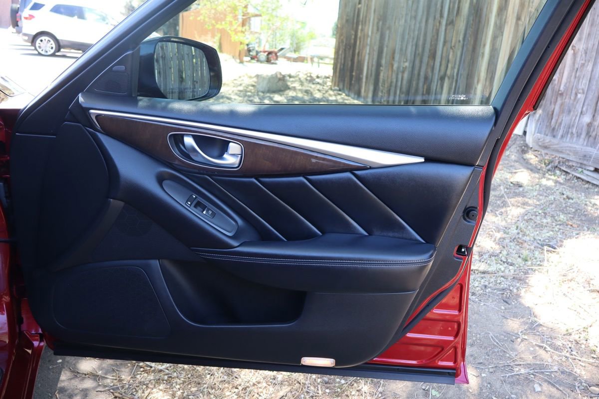 Used 2014 INFINITI Q50 Sport w/ Deluxe Technology Package image 26