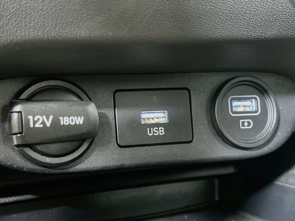 Used 2023 Hyundai Elantra SEL w/ Convenience Package FWD image 32