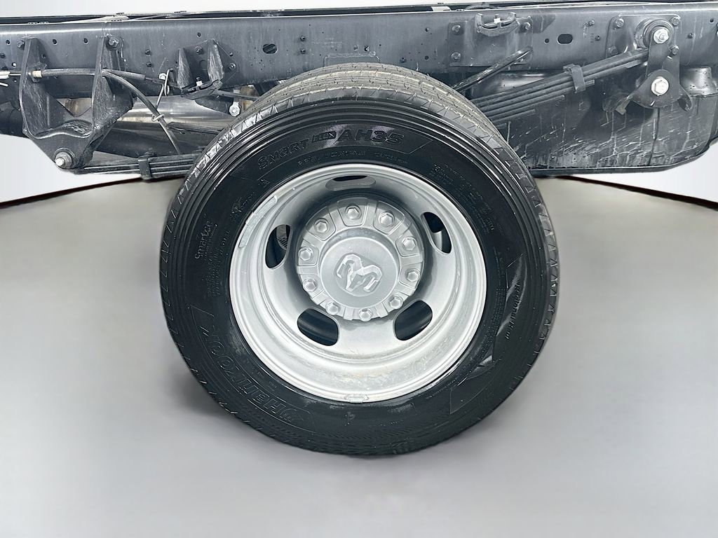 New 2025 RAM 4500 Tradesman RWD image 16