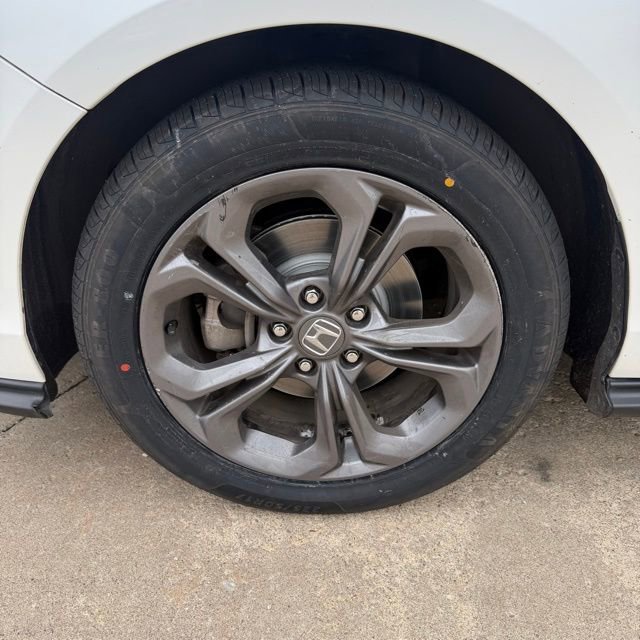 Used 2023 Honda Accord EX image 9