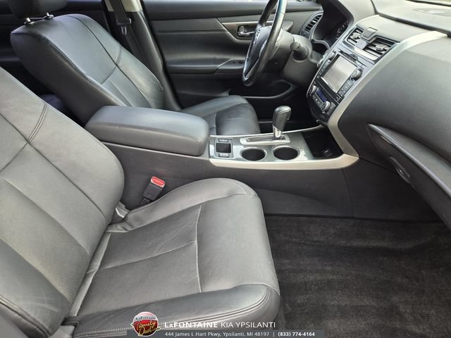 Used 2013 Nissan Altima 2.5 SL w/ Technology Pkg FWD image 32