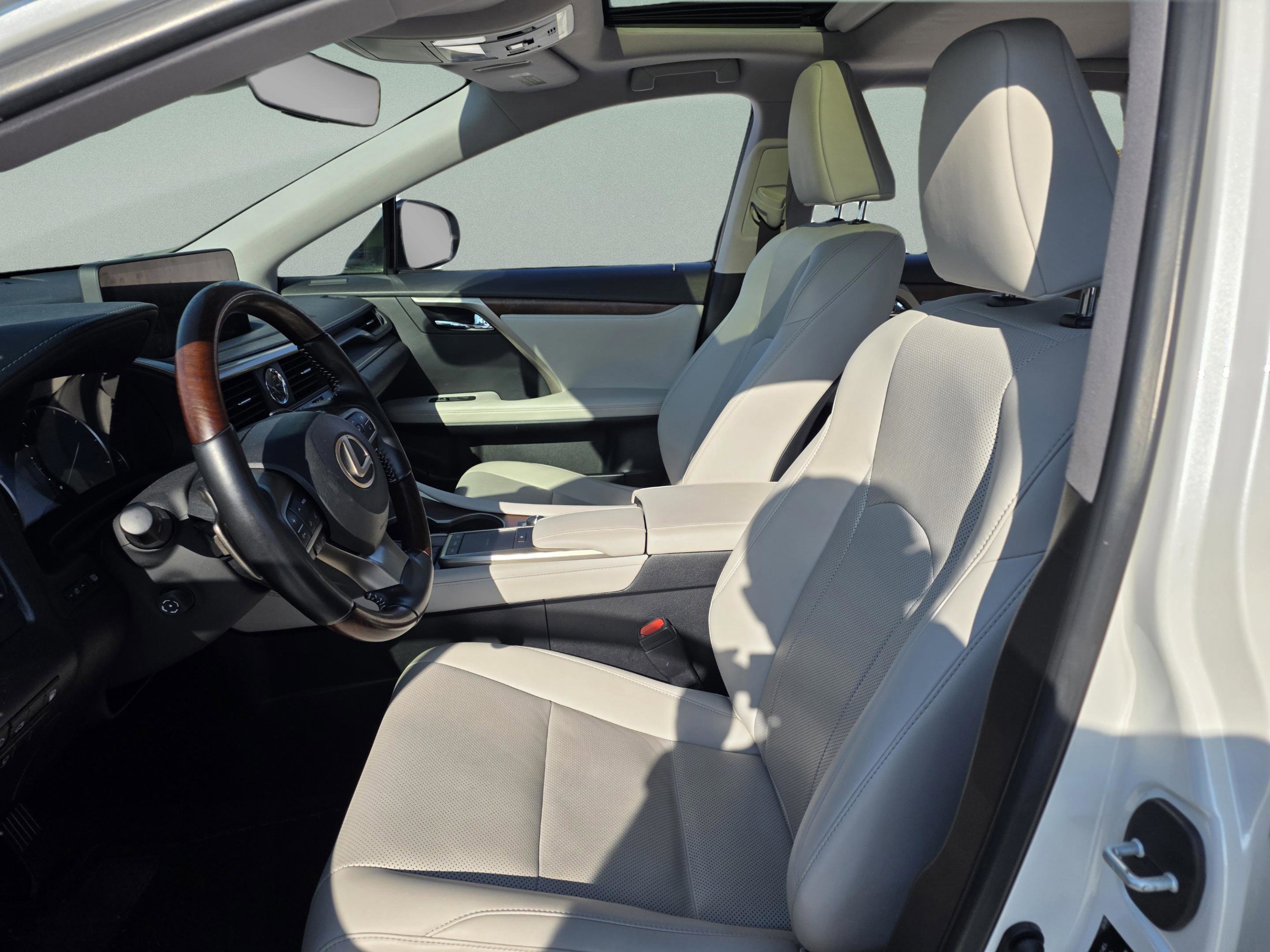 Used 2021 Lexus RX 450hL AWD w/ Premium Package image 9