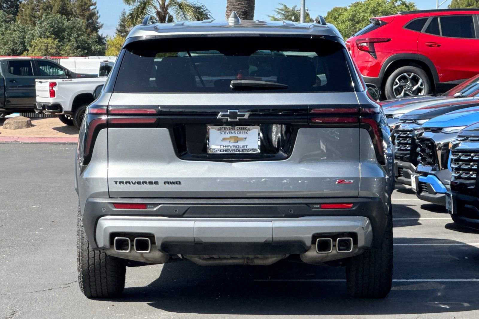 Used 2025 Chevrolet Traverse Z71 AWD/4WD image 6
