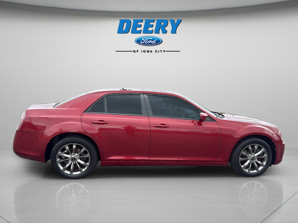 Used 2014 Chrysler 300 S AWD/4WD image 6