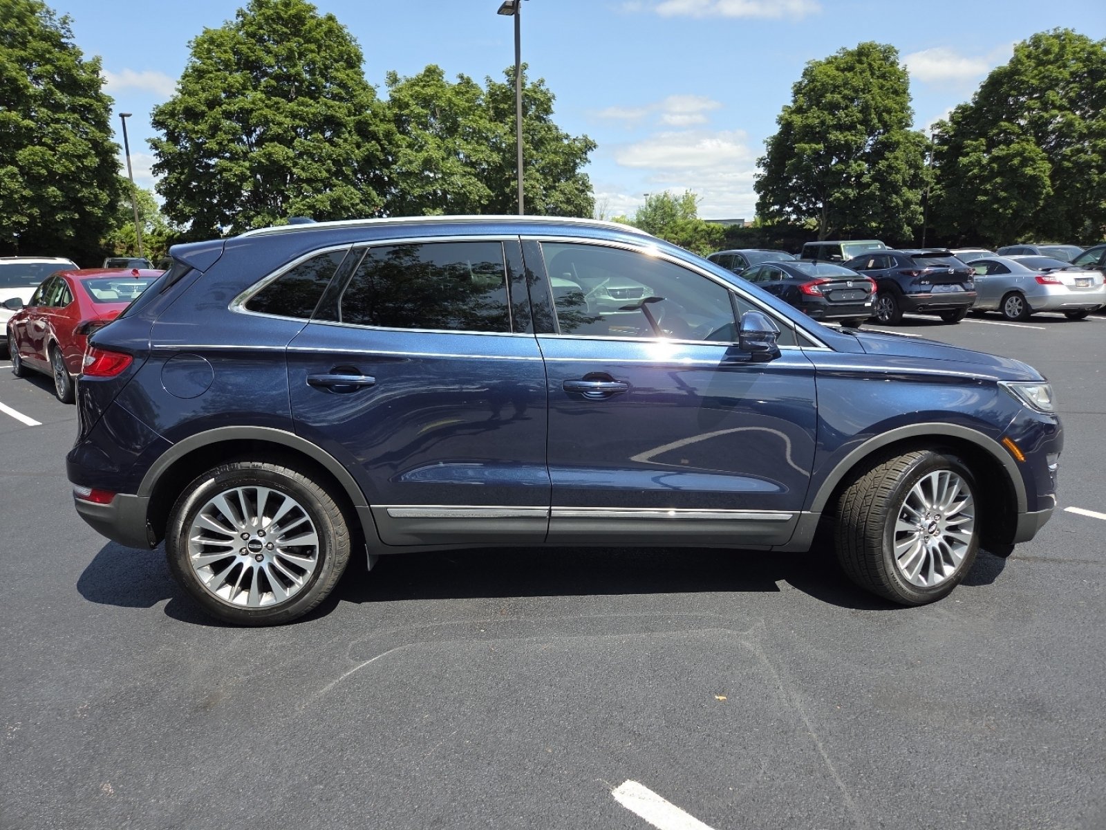 Used 2017 Lincoln MKC Reserve FWD image 27