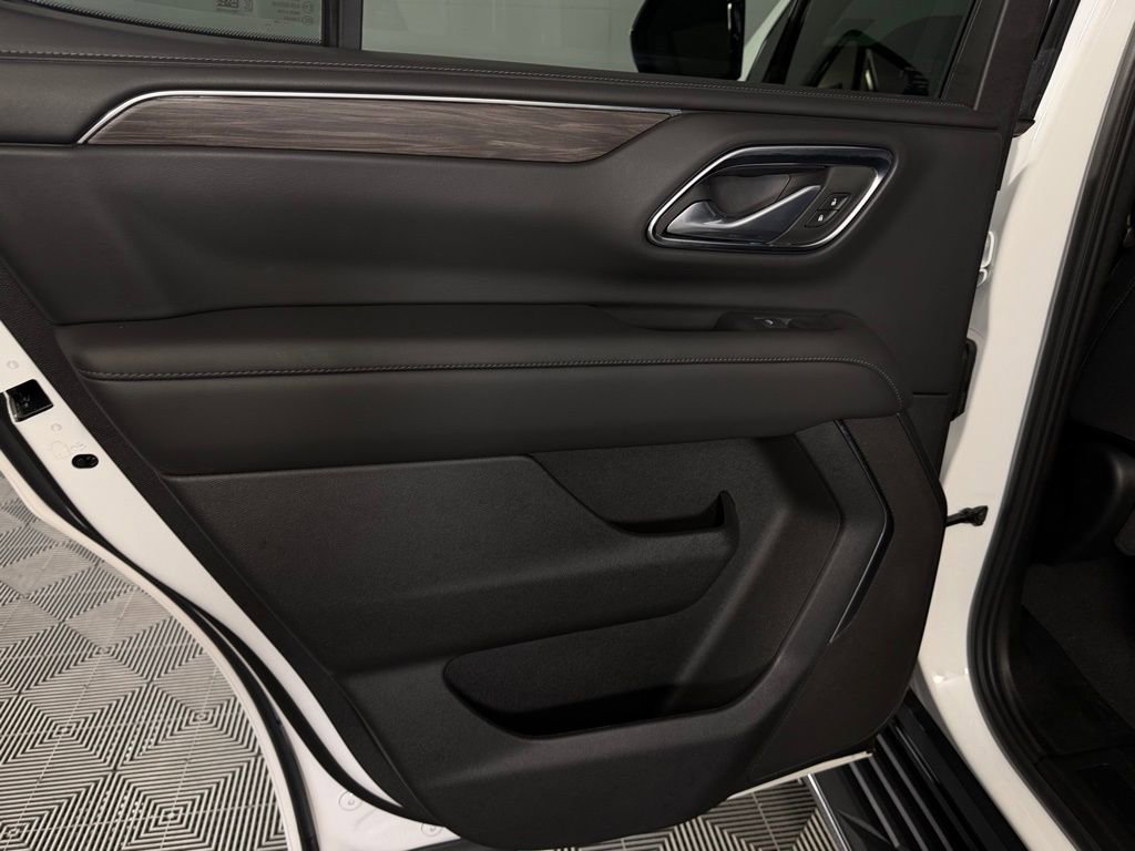 Used 2024 Chevrolet Tahoe LS image 28