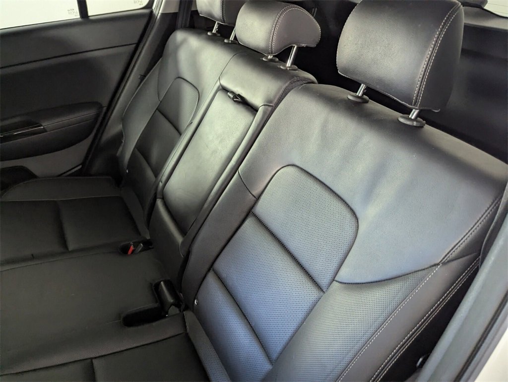 Used 2020 Kia Sportage EX w/ Option Group 15 image 17