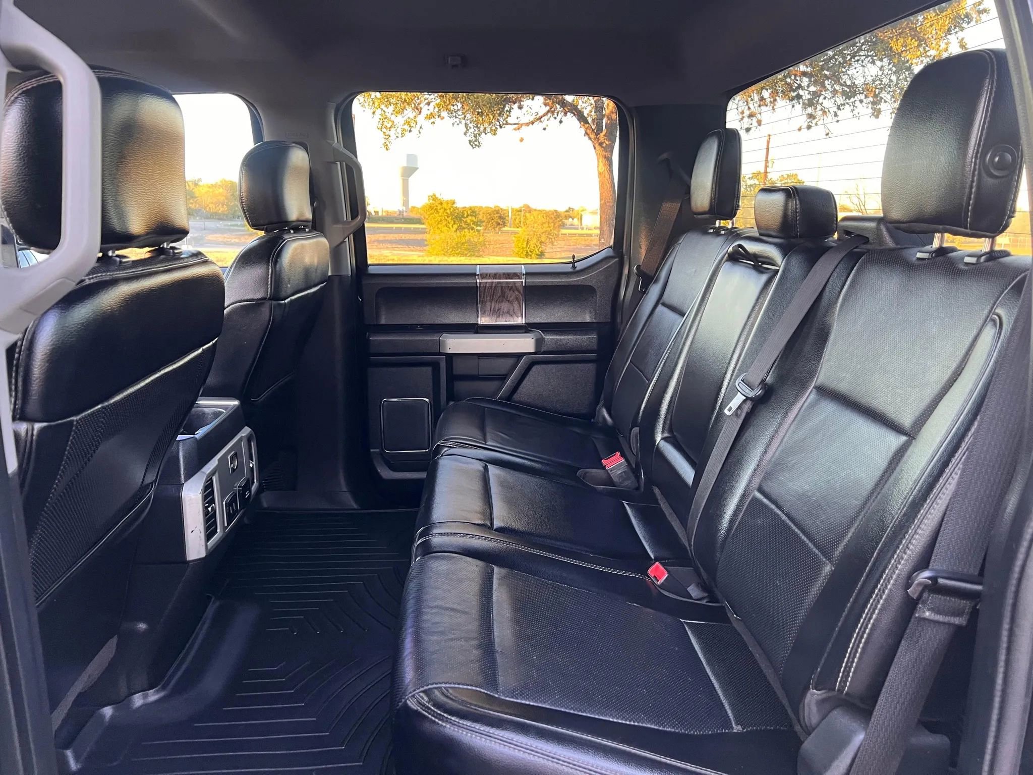 Used 2018 Ford F250 Lariat w/ Lariat Ultimate Package image 14