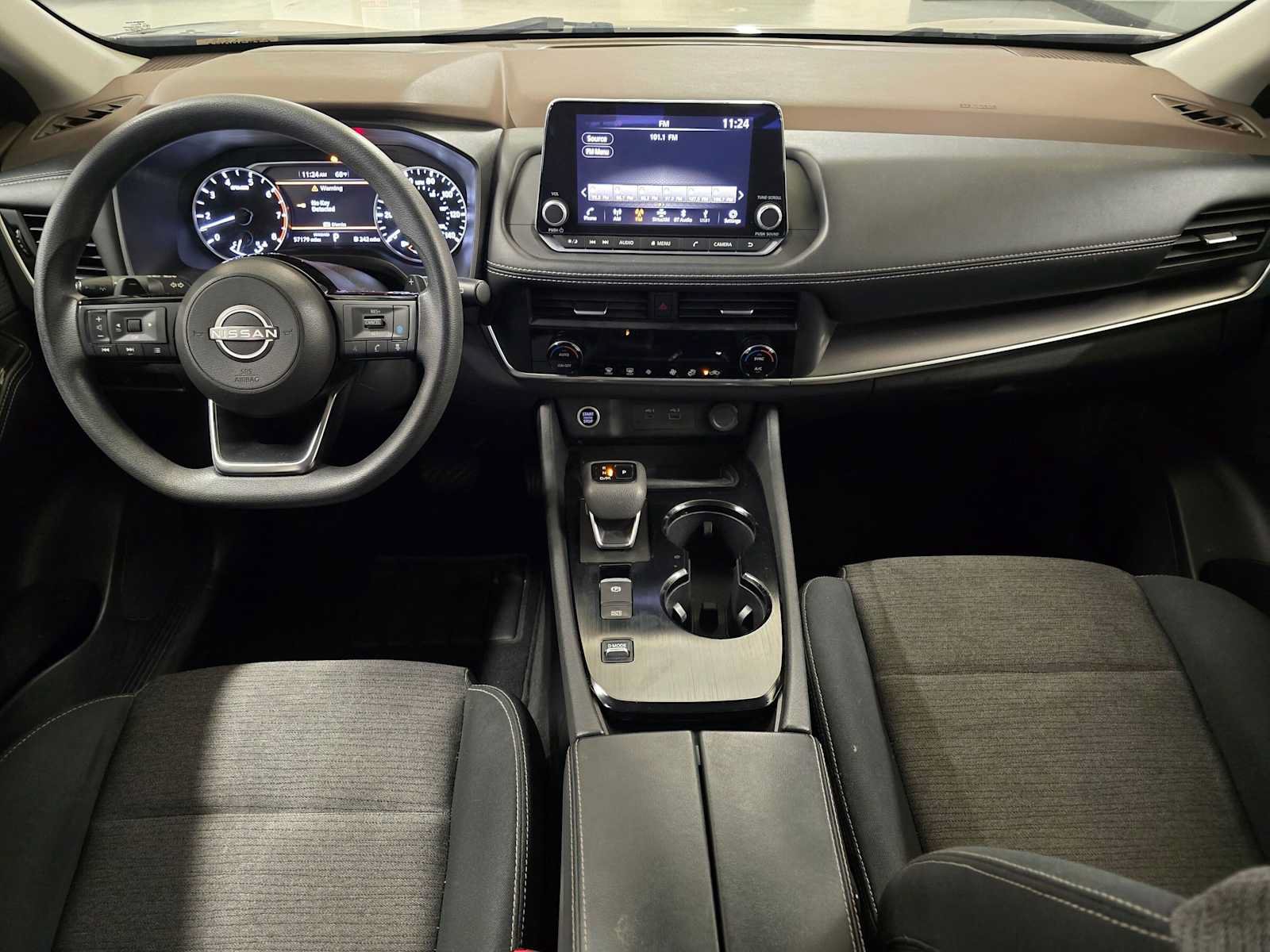 Used 2023 Nissan Rogue SV FWD image 18